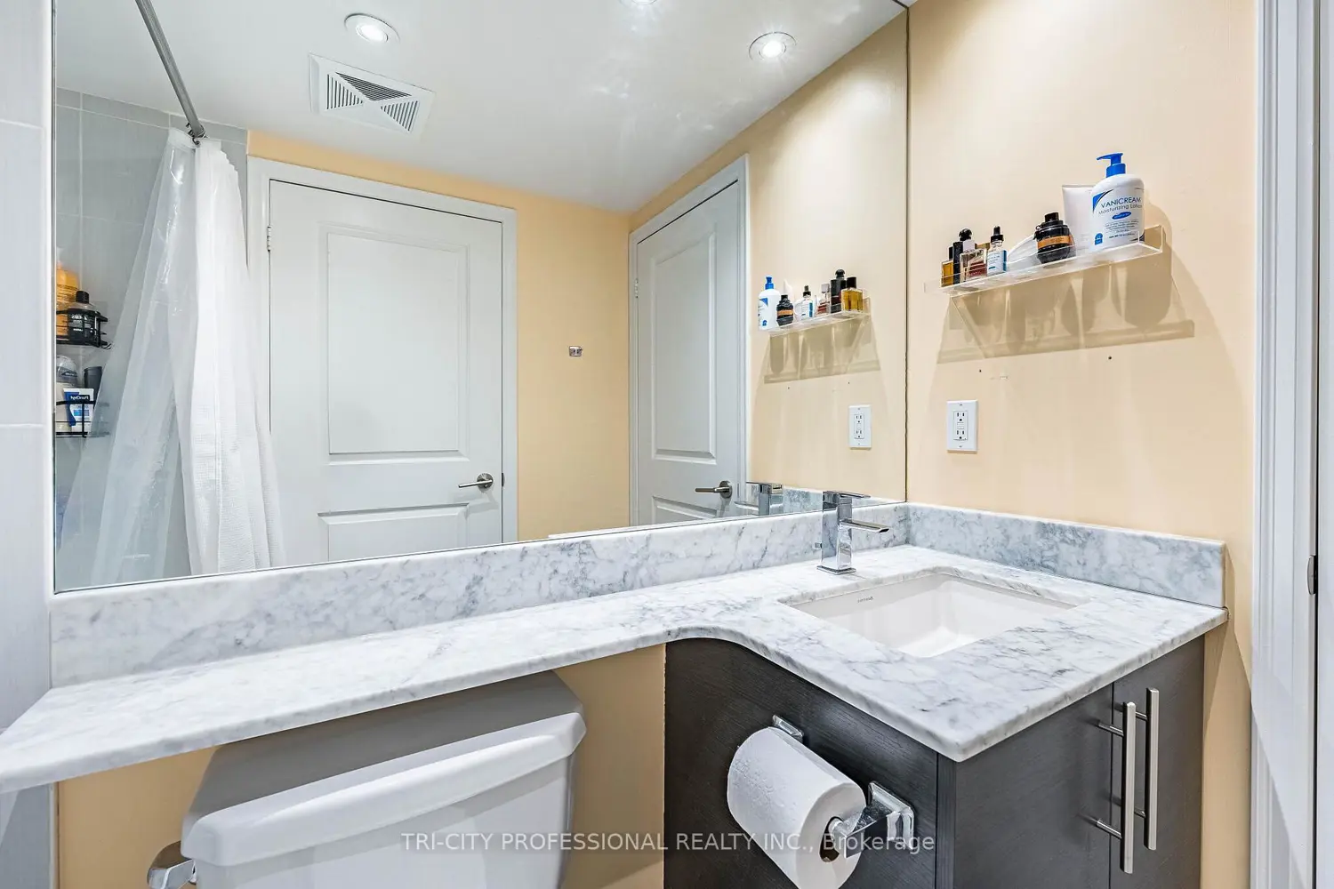 Additional image 17 of 85 E Liberty Street 1713