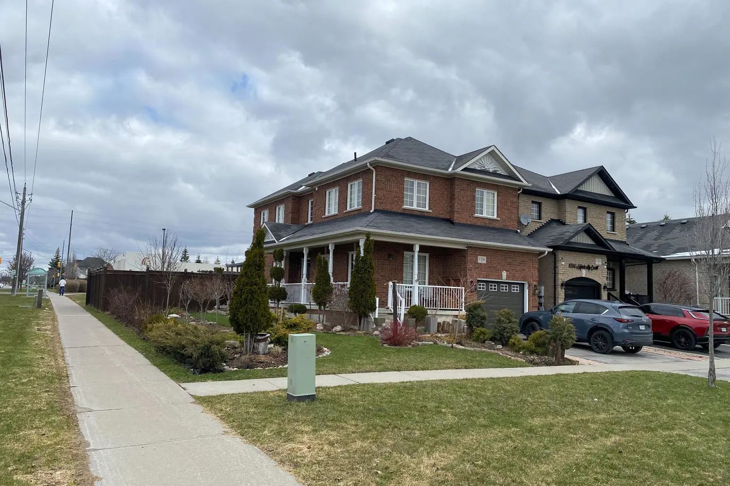 1316 Macinally Court photo 4