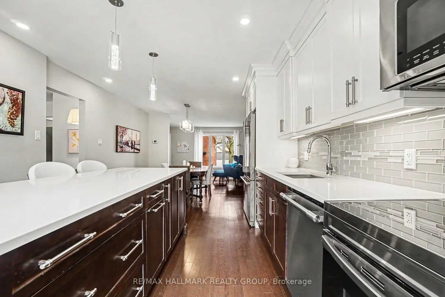 2056 Wildflower Drive photo 5
