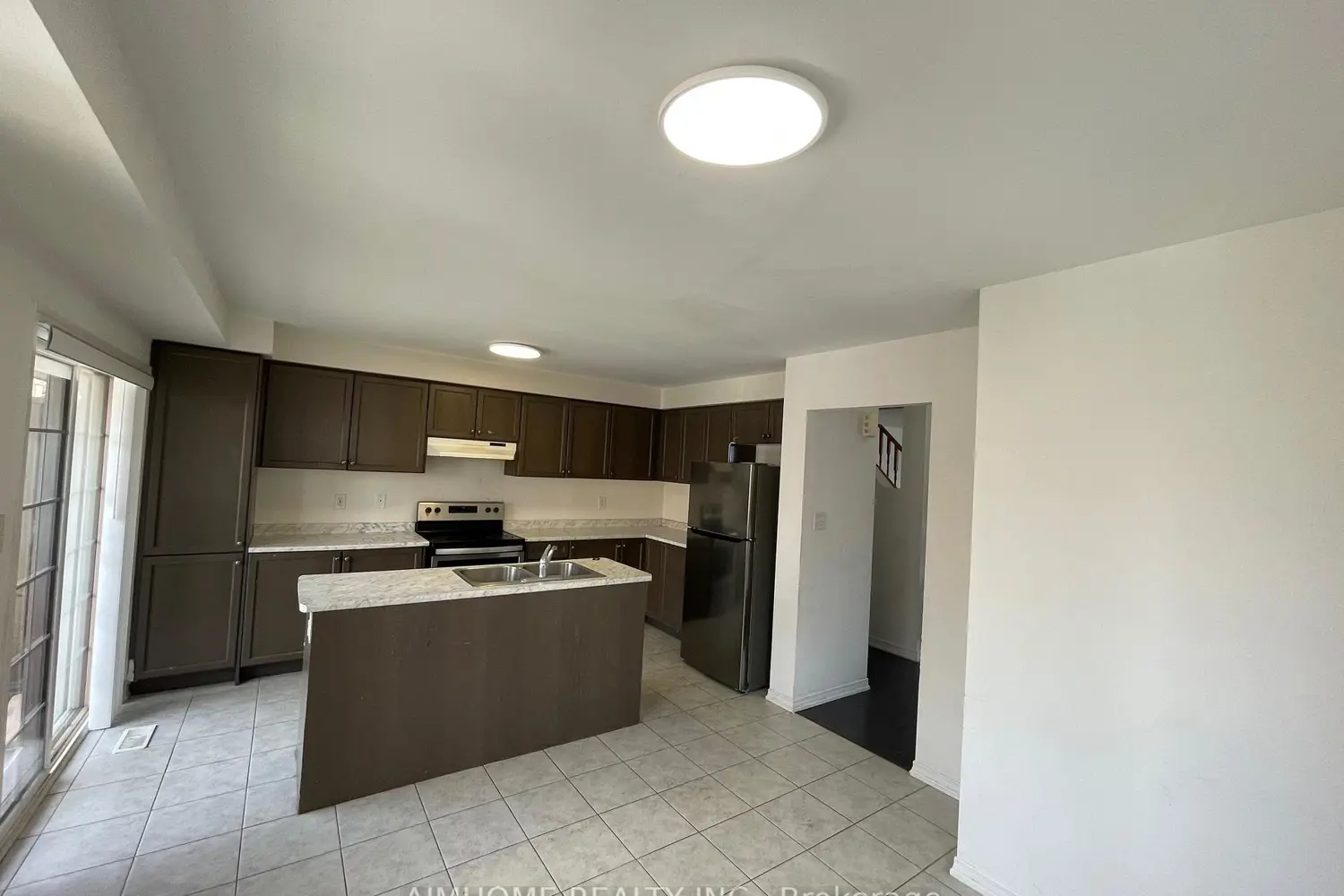 92 Ainley Road photo 3
