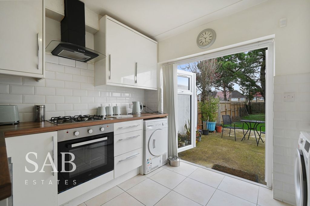 Additional image 5 of 4 bed semi-detached house for saleAllenby Road, Southall UB1