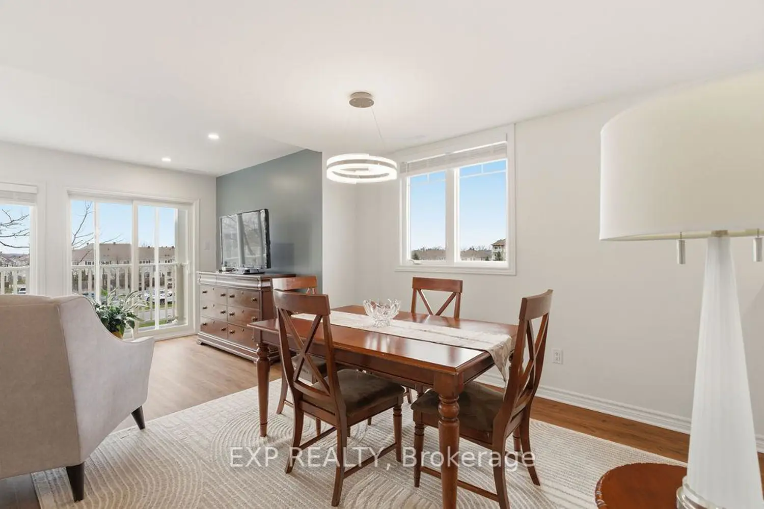 2621 Longfields Drive 32