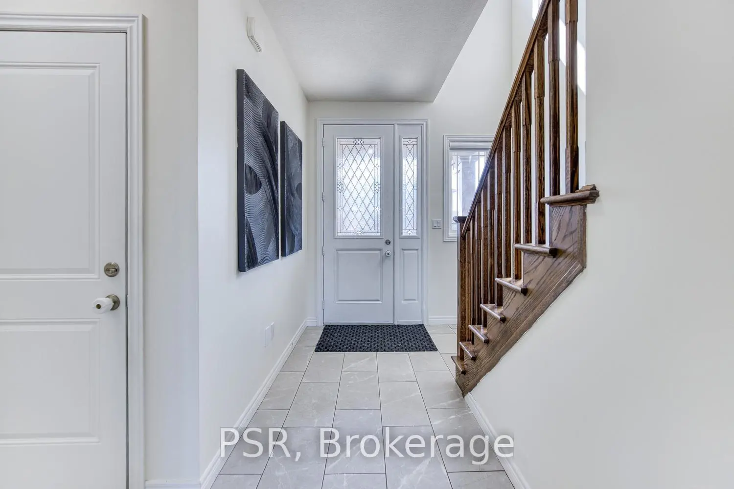 187 Rivertrail Avenue photo 2