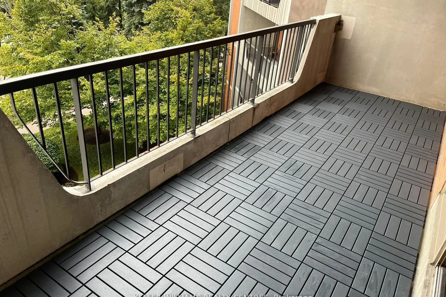 Additional image 8 of 7811 Yonge Street 407