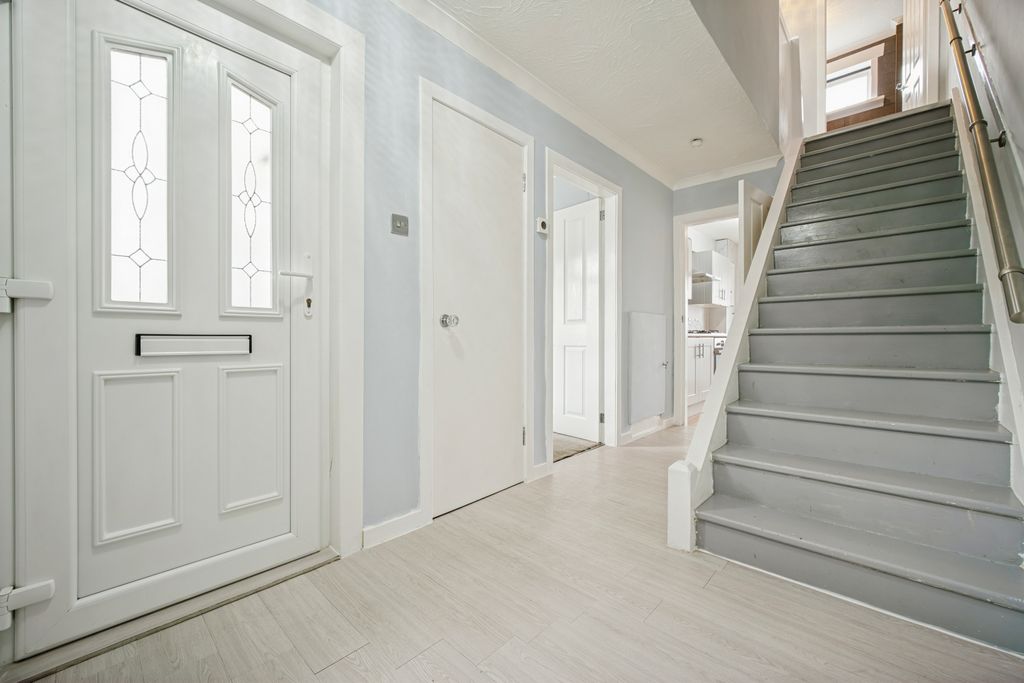 Additional image 5 of 2 bed terraced house for saleBeauly Court, Grangemouth FK3