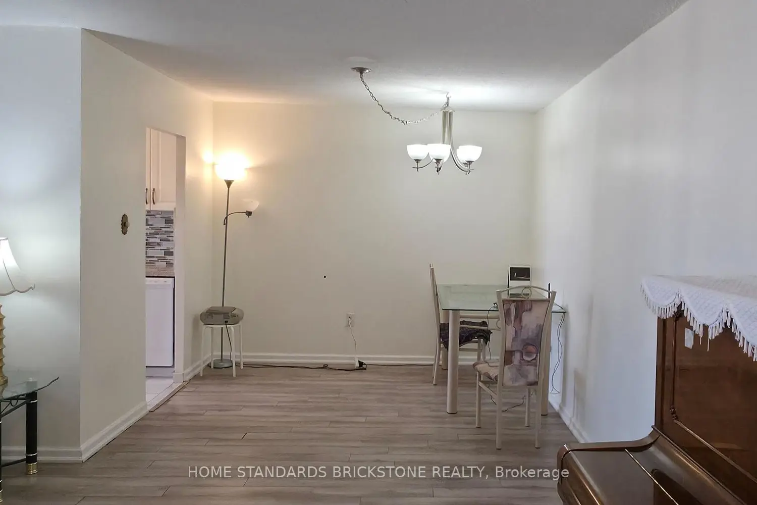 Additional image 13 of 205 Hilda Avenue 1407