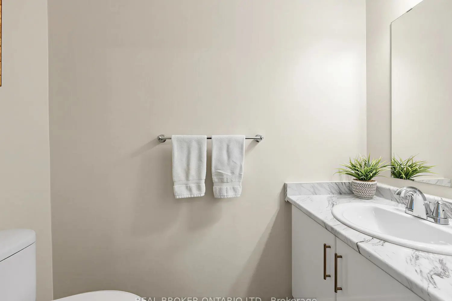 Additional image 7 of 30 Carnation Avenue 88