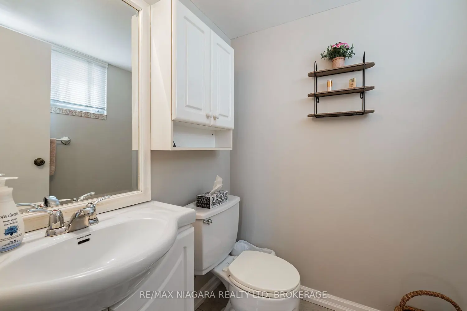 365 Geneva Street 407 photo 4