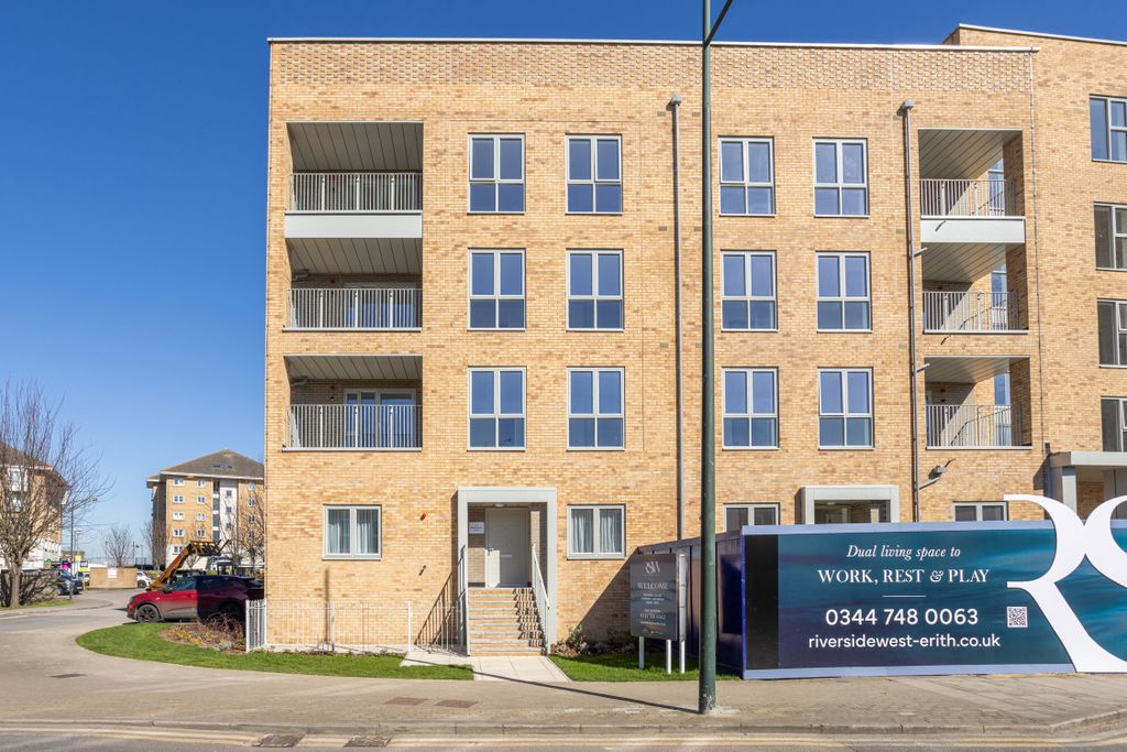 Additional image 11 of 2 bed flat for saleWest Street, Erith DA8