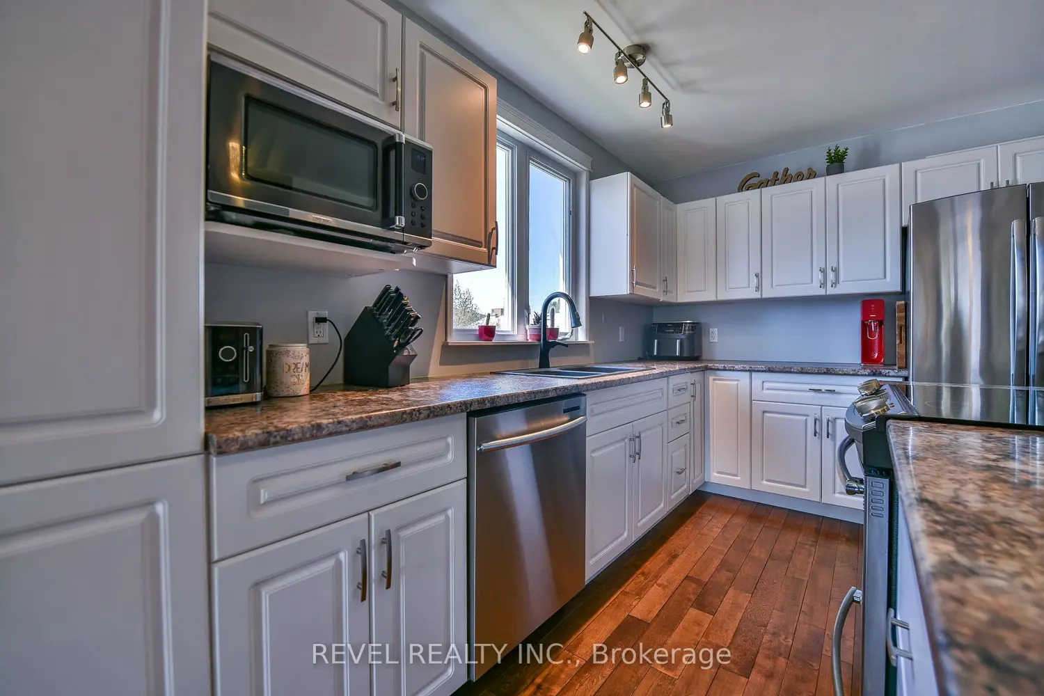 Additional image 4 of 359 Tamarack Street