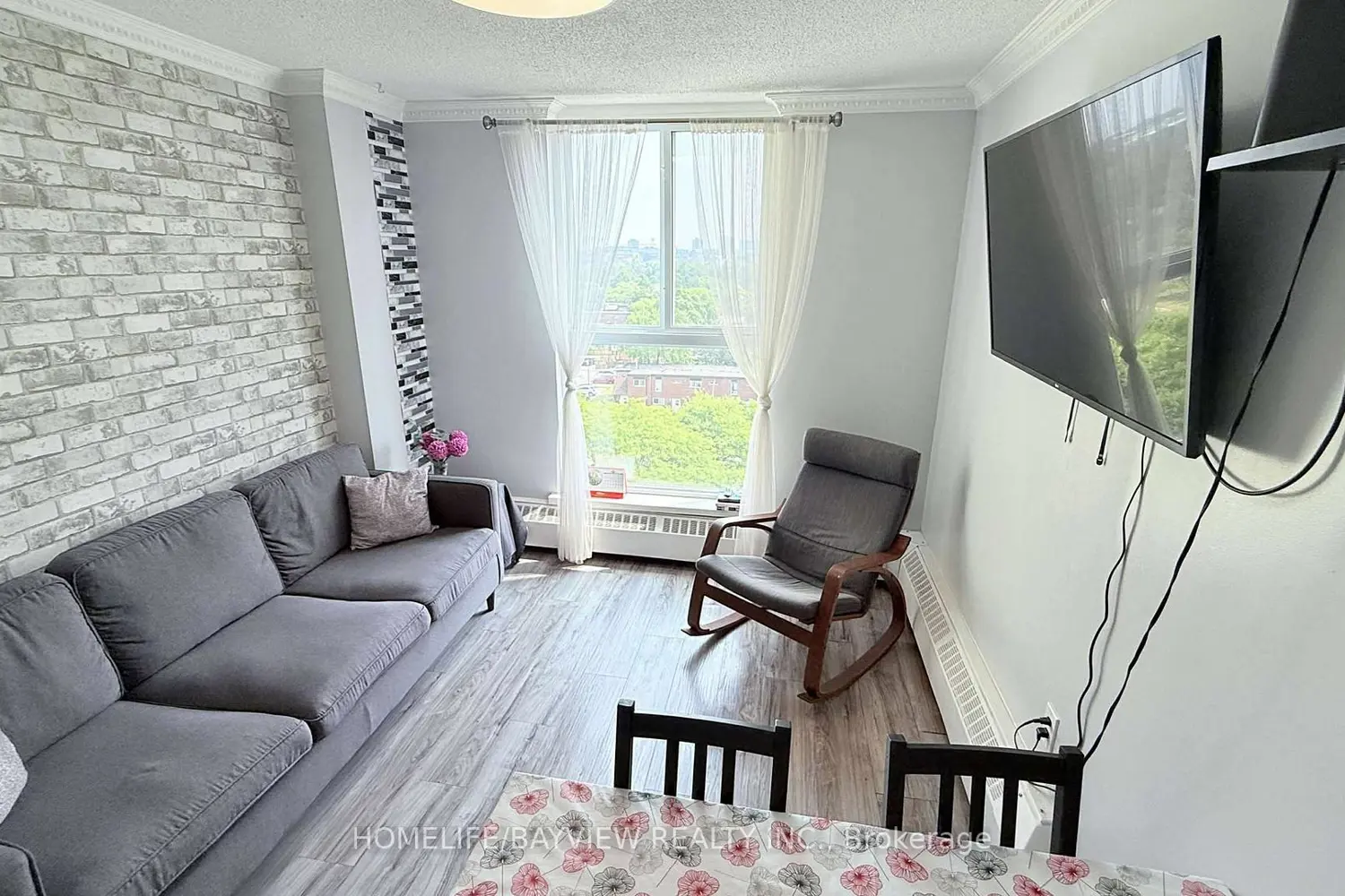 Additional image 7 of 4645 Jane Street 909