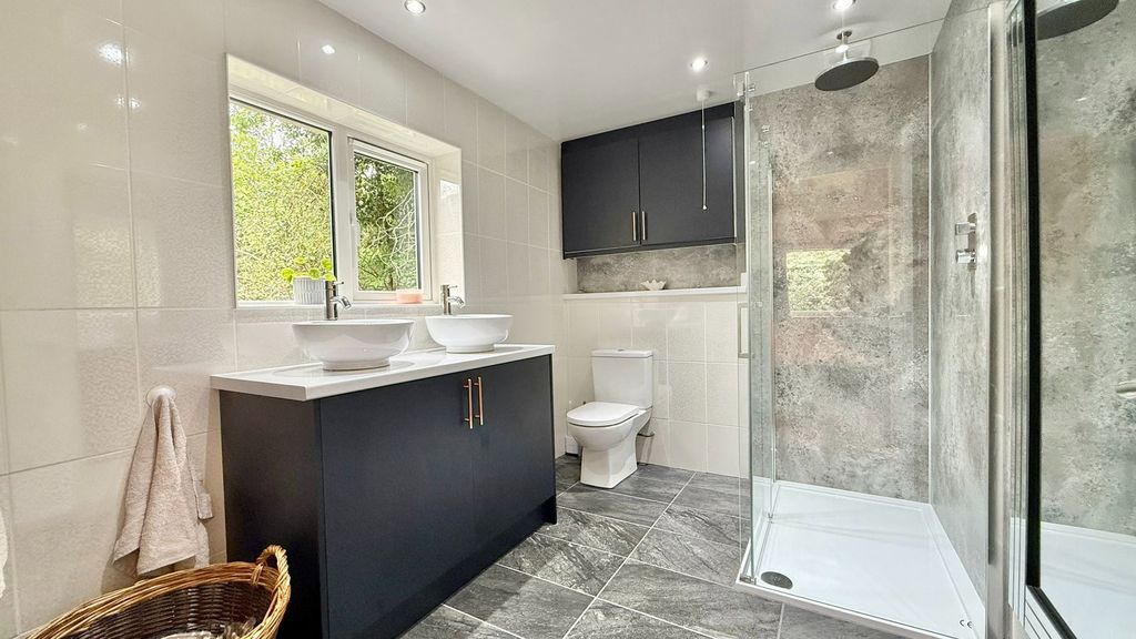 Additional image 20 of 7 bed detached house for saleLinne Dhuinn, West Lewiston, Drumnadrochit IV63