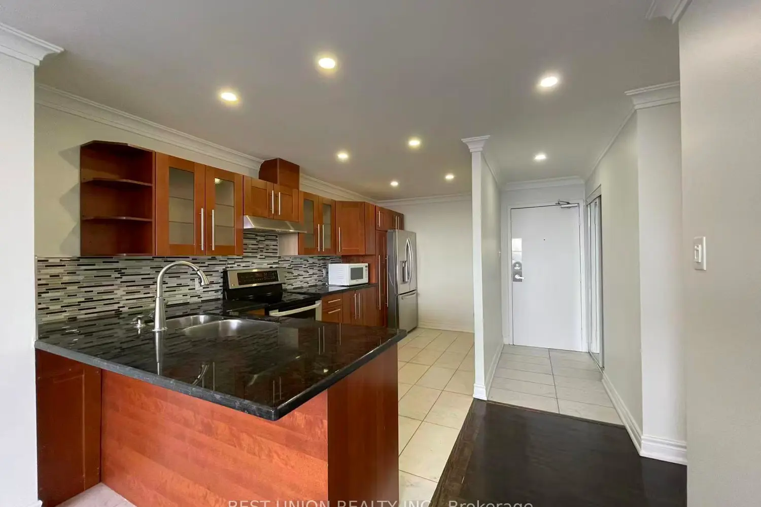 Additional image 3 of 45 Sunrise Avenue 1705