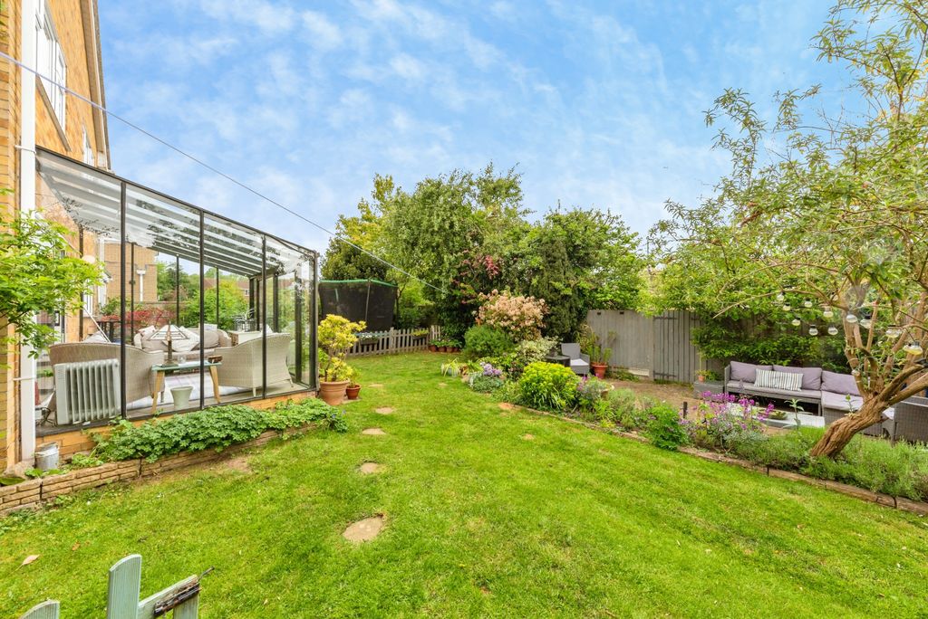 Additional image 17 of 5 bed detached house for saleMeadowdale Crescent, Grantham NG31