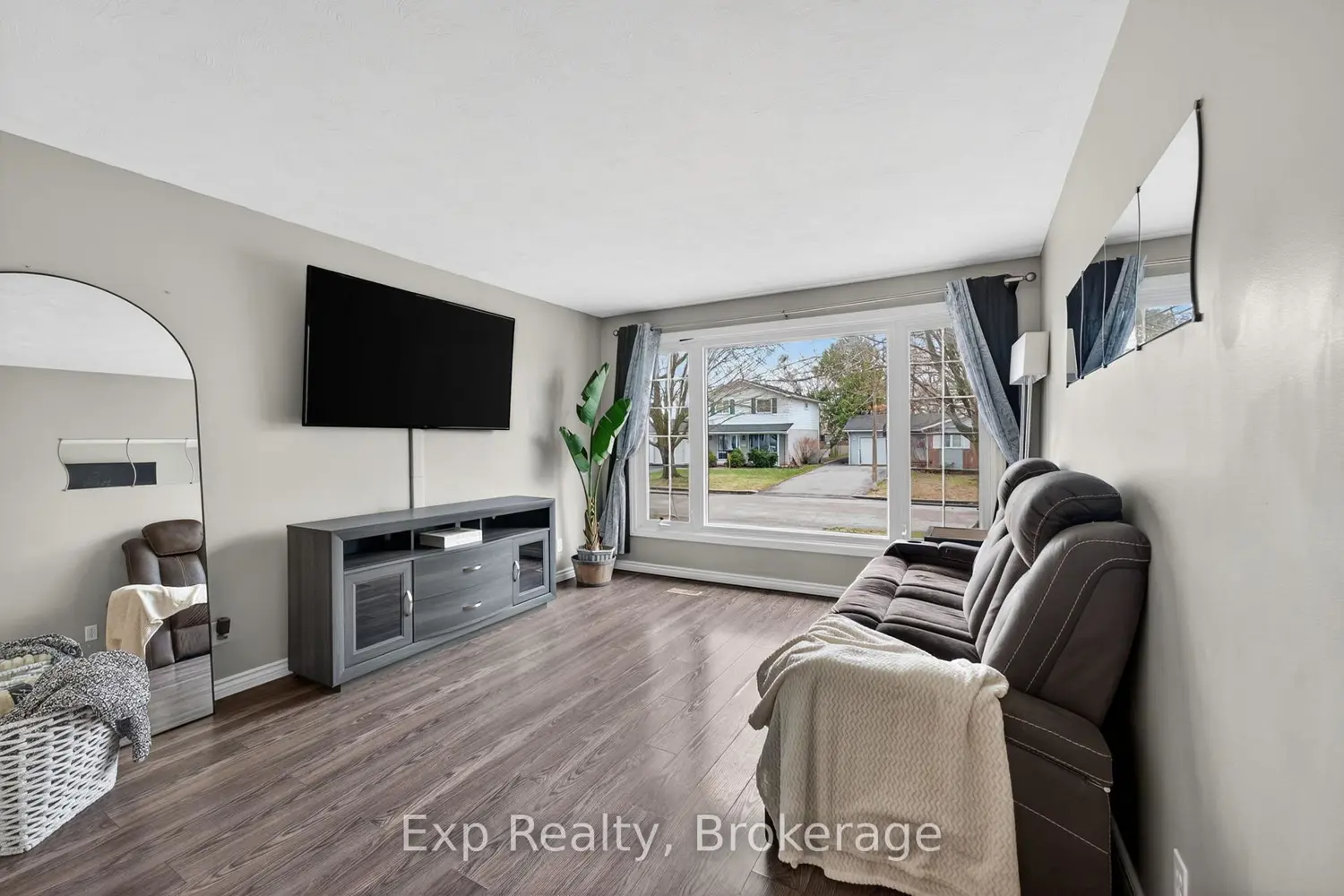 25 Mcquade Drive photo 5