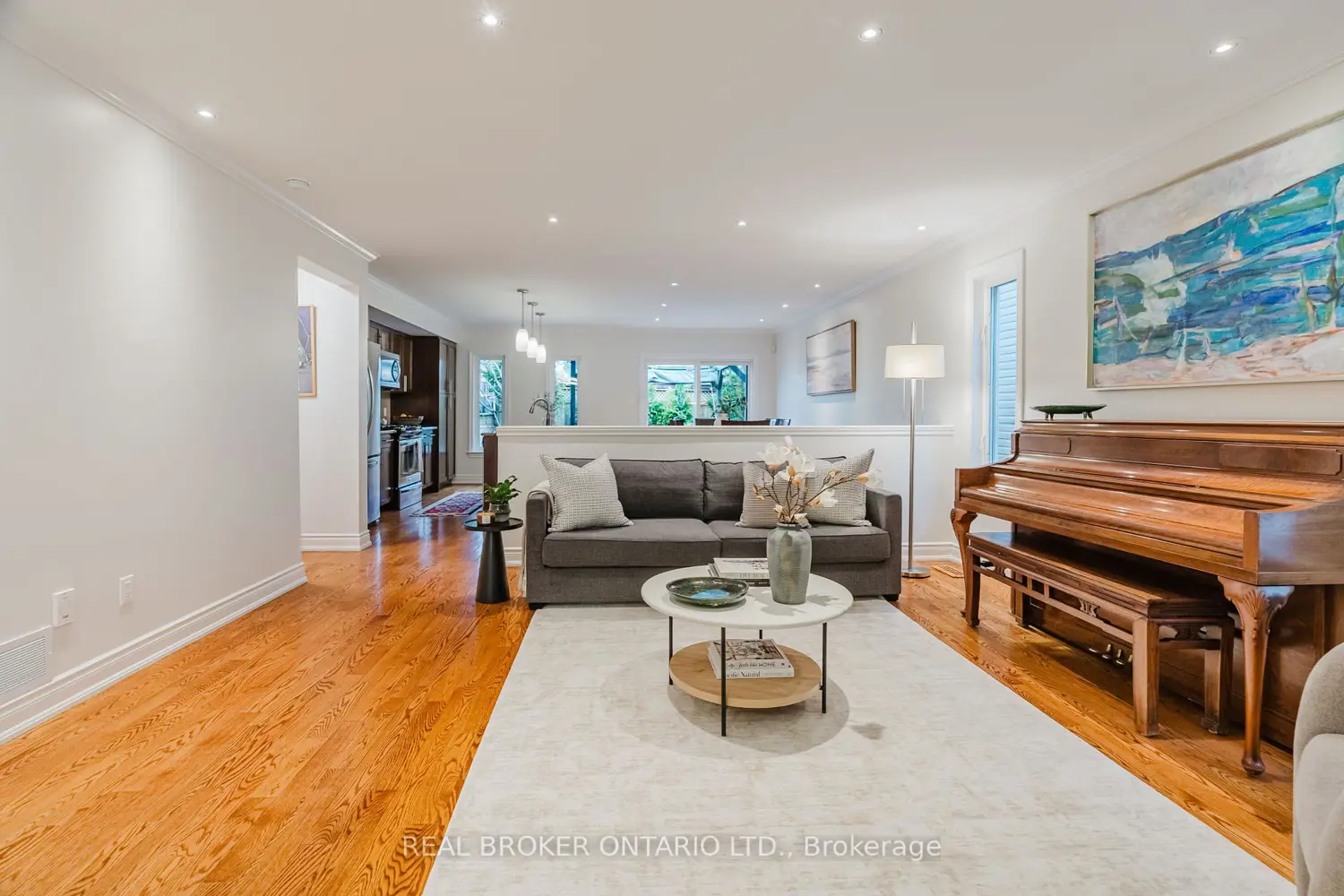 279 Currell Avenue