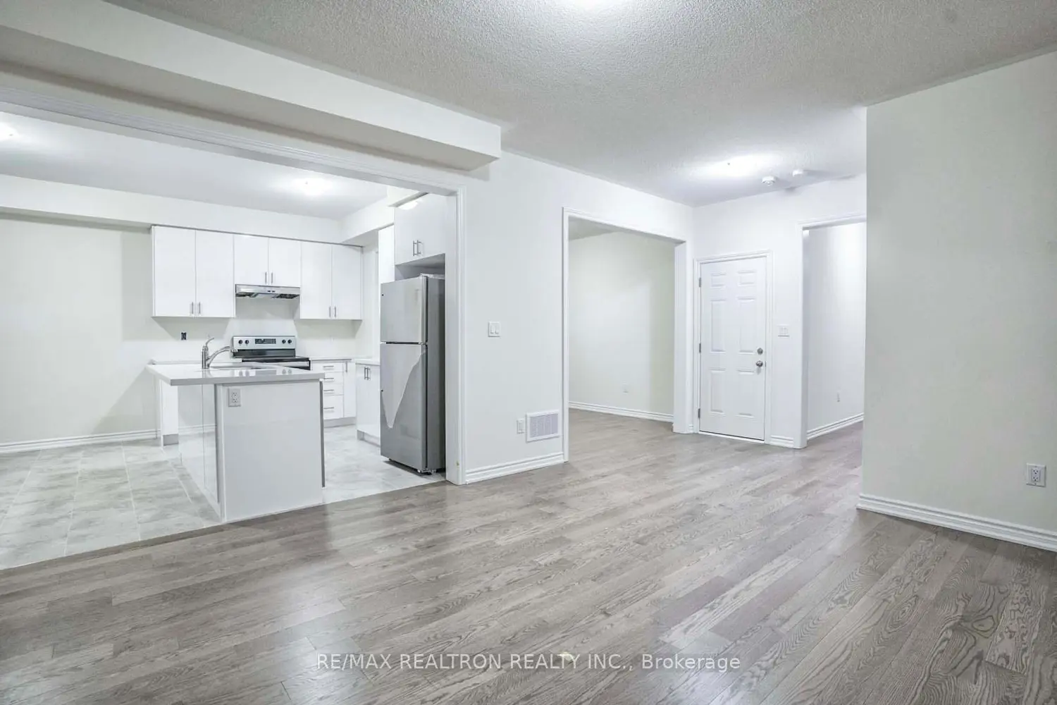 1502 Harker Street photo 4