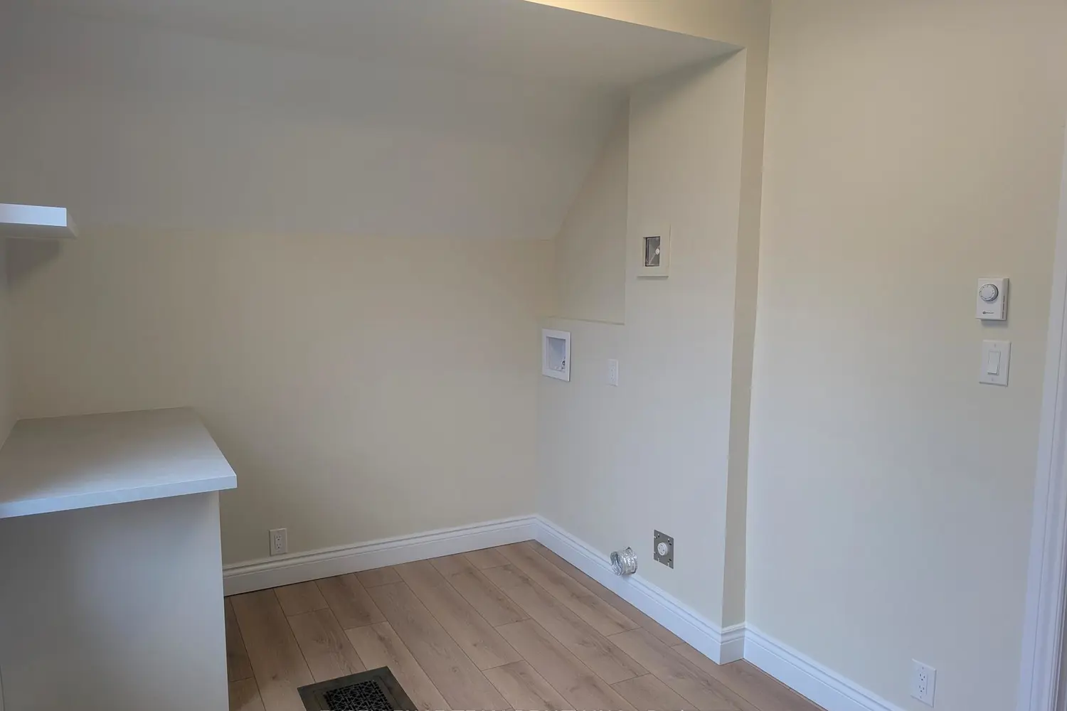 241 Sydney Street photo 4