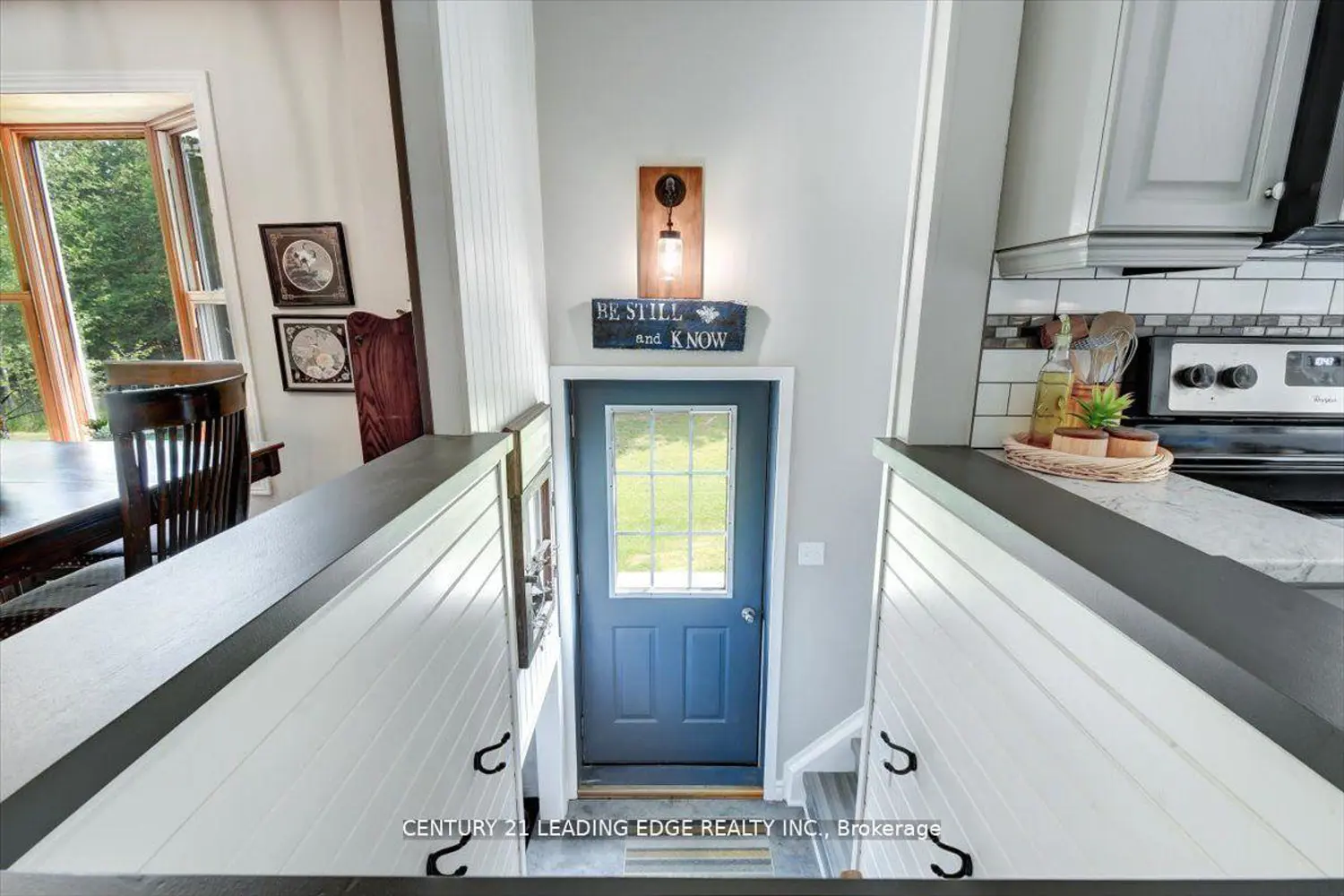 281 Crawford Road photo 2