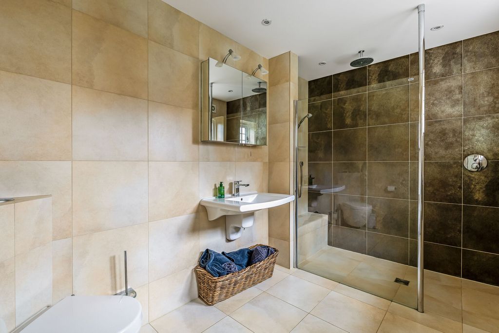 Additional image 28 of 6 bed detached house for saleSwifts Close, Moor Park, Farnham GU10