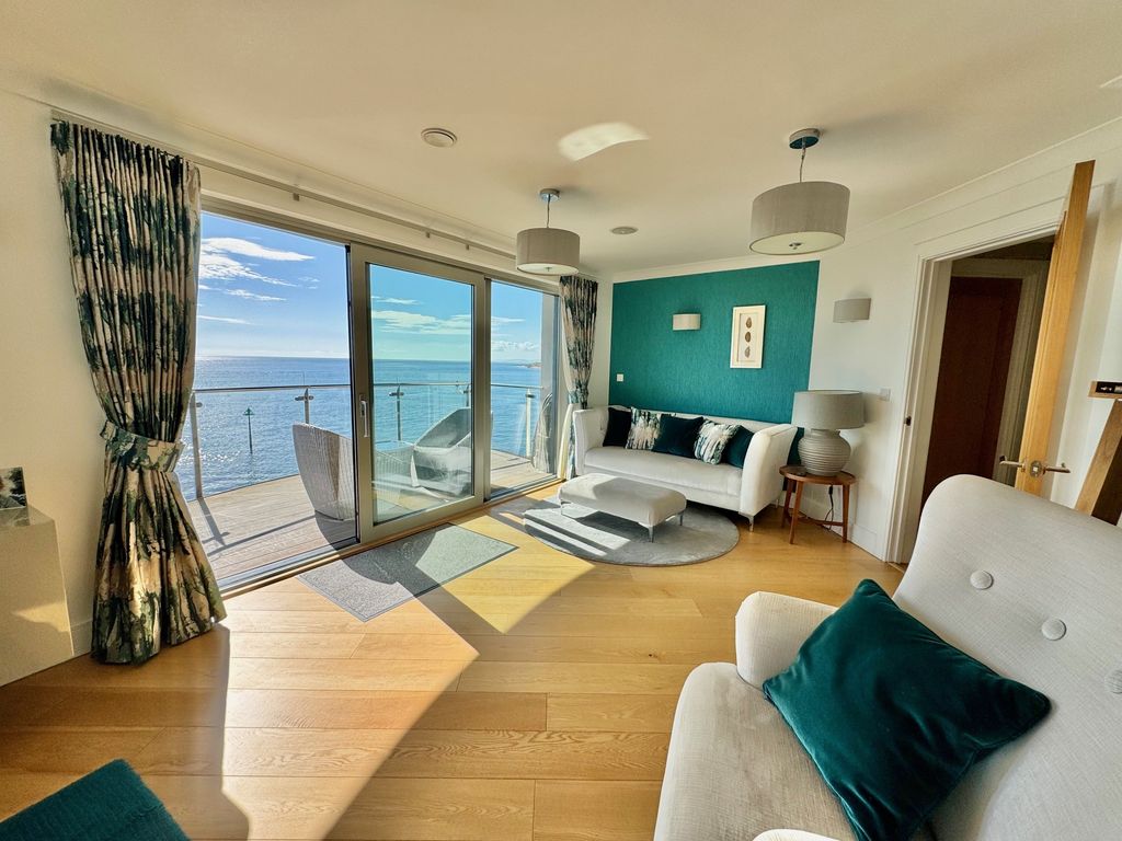 Additional image 4 of 2 bed flat for salePierhead, Exmouth EX8