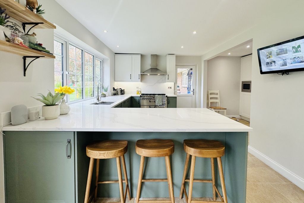 Additional image 15 of 4 bed detached house for saleBelvedere Close, Fleet, Hampshire GU51