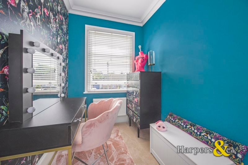 Additional image 6 of 2 bed flat for salePark Crescent, Erith DA8
