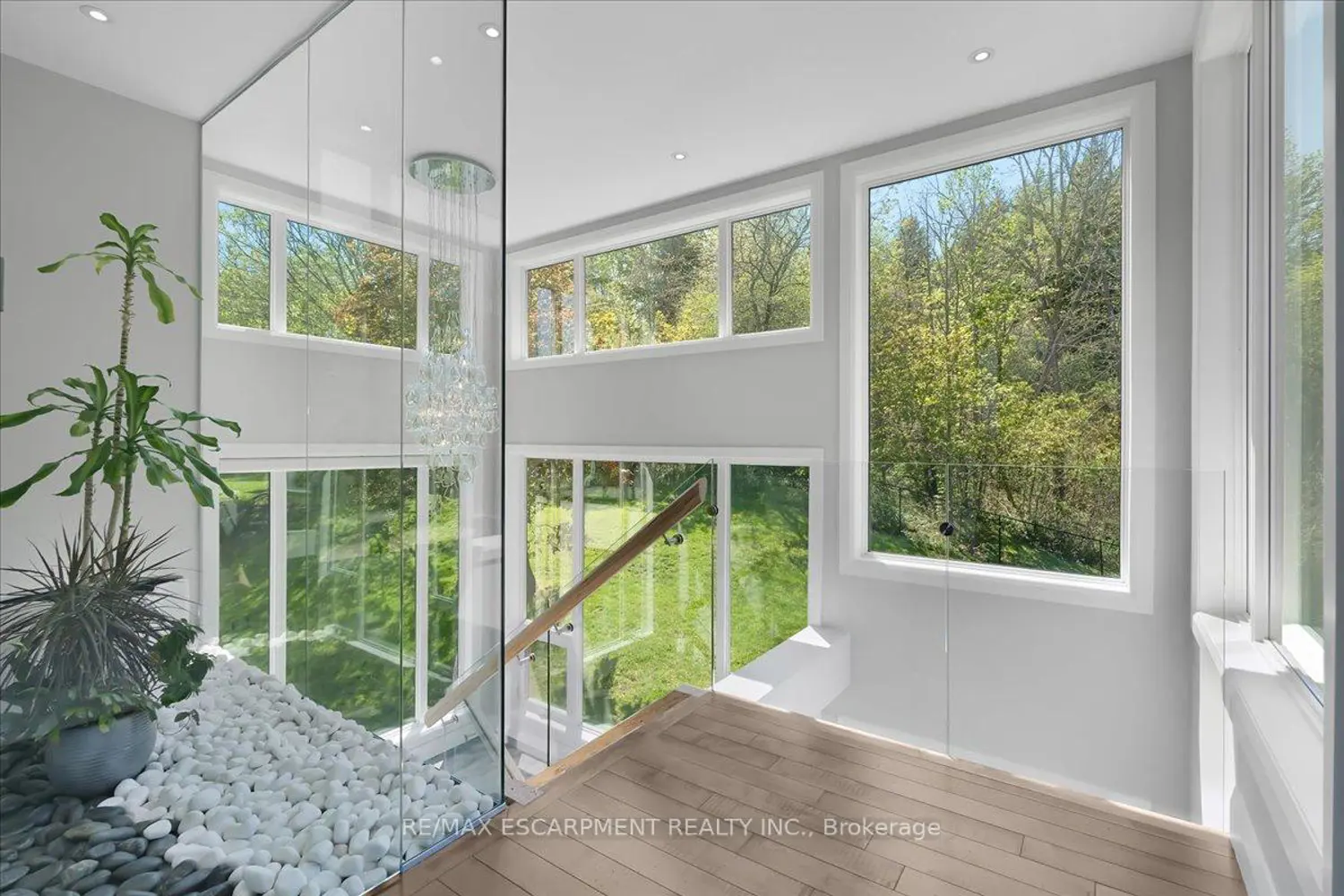 1309 Beaufort Drive photo 5