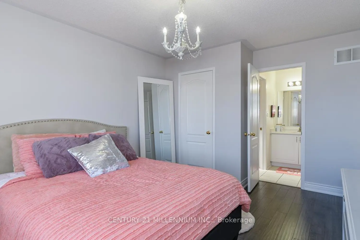 Additional image 10 of 42 Sweet Clover Crescent