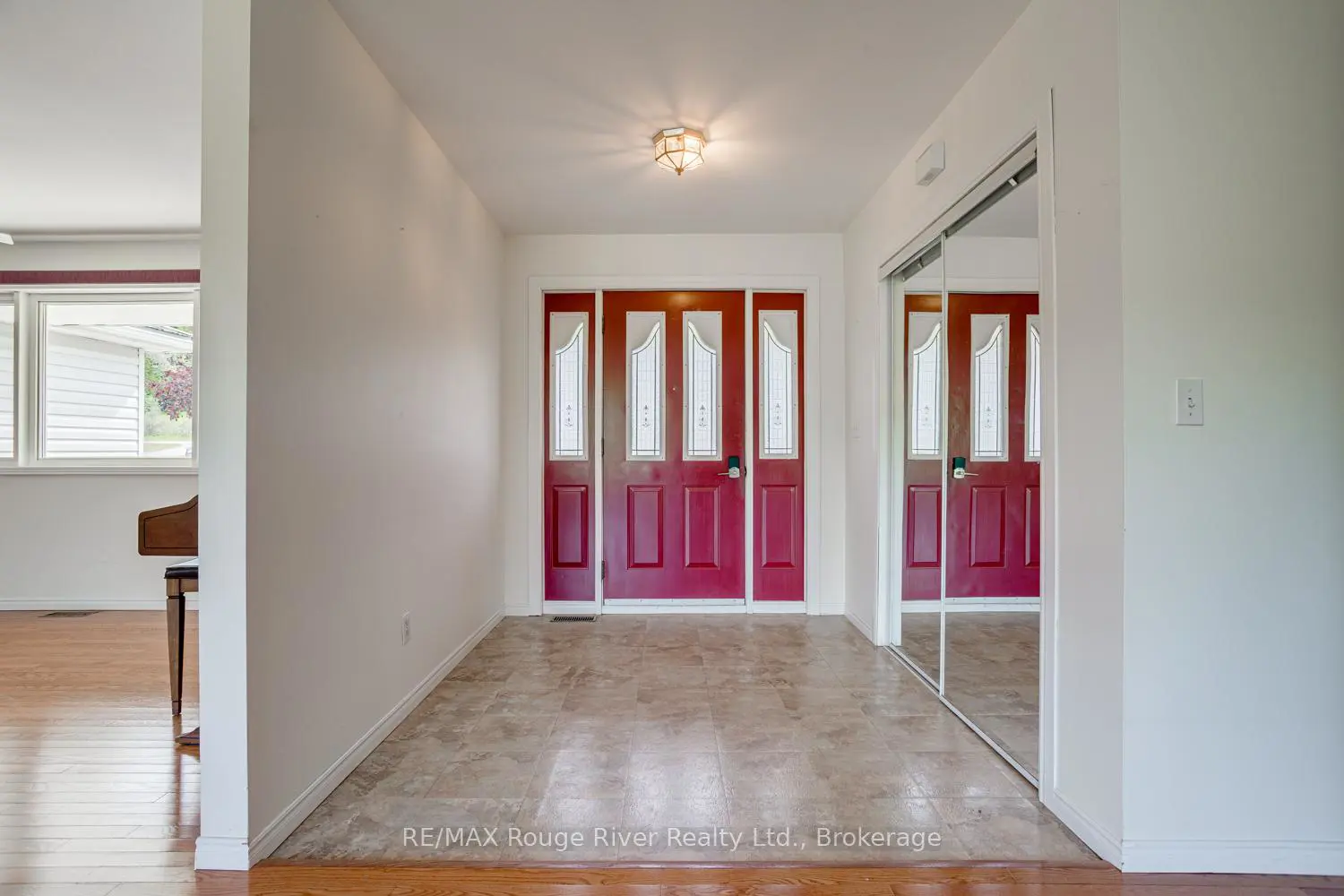3360 Burnham Street photo 5