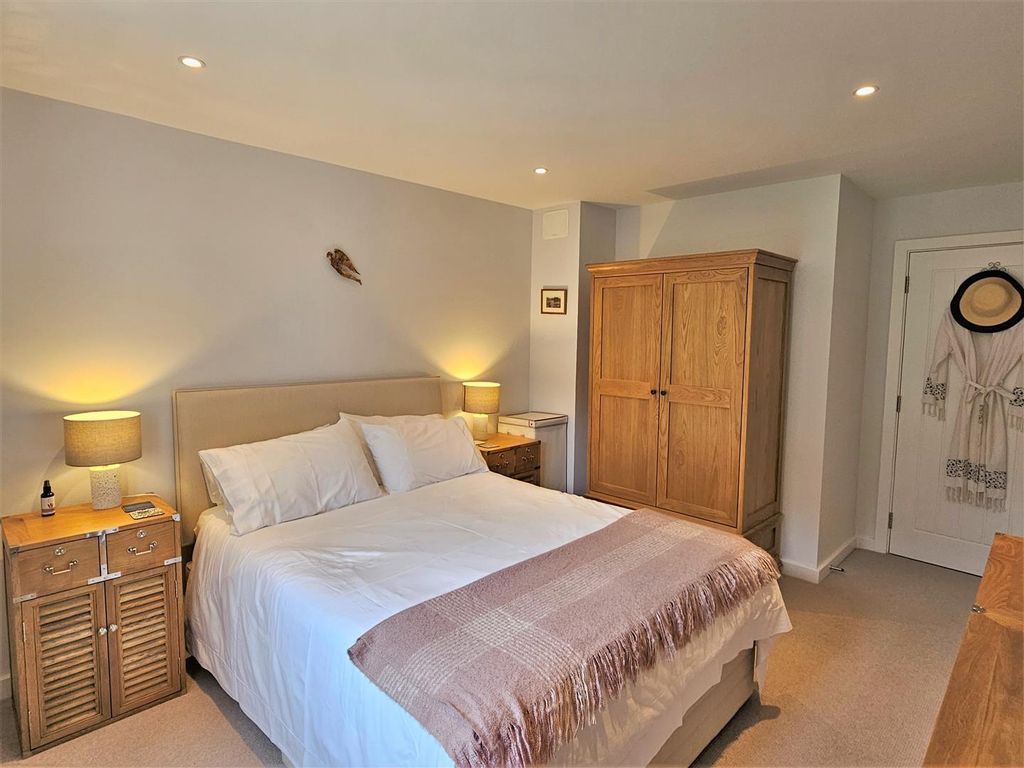 Additional image 6 of 2 bed flat for saleStation Road, Fowey PL23