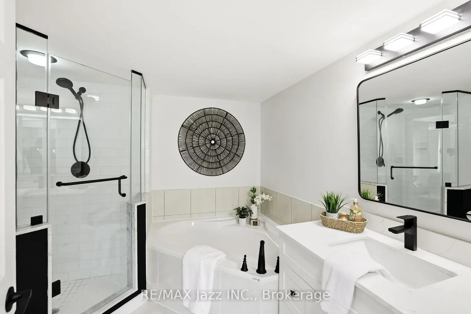 Additional image 6 of 16 Dallimore Circle 307