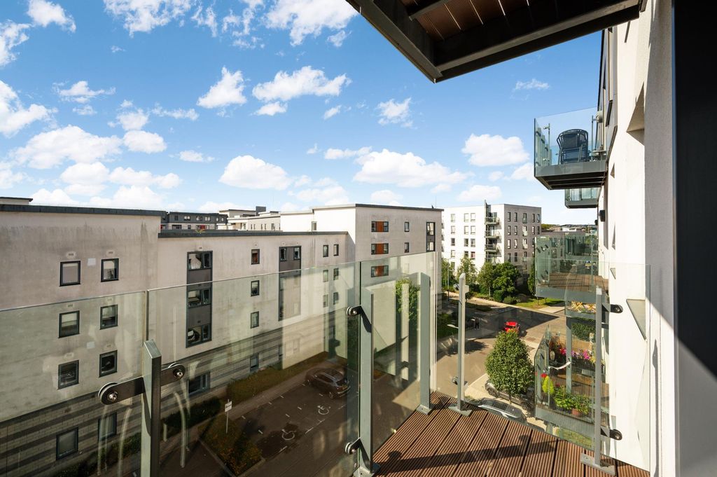 Additional image 5 of 2 bed flat for saleAdmiralty Court, Ocean Drive, Gillingham ME7