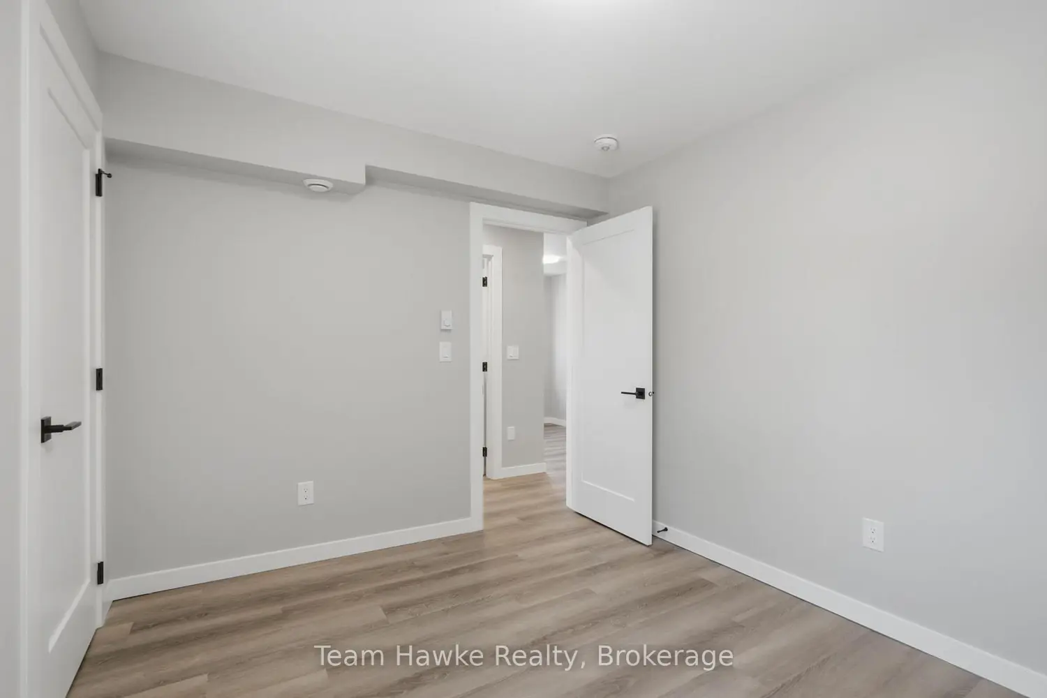 Additional image 13 of 64 Matchedash Street