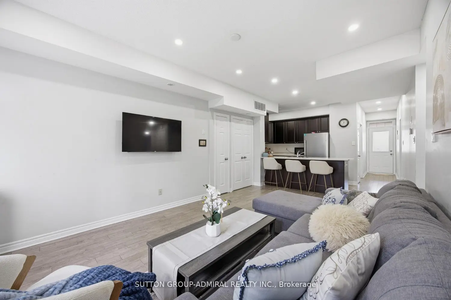 Additional image 7 of 180 Howden Boulevard 56