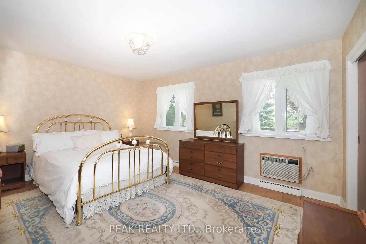 159 Riverbank Drive photo 5