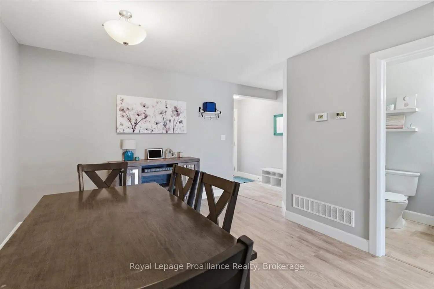 31 Dewal Place photo 2