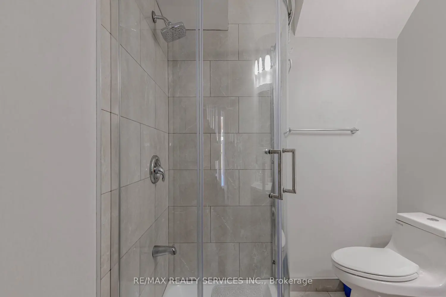 170 Havelock Drive 21 photo 4