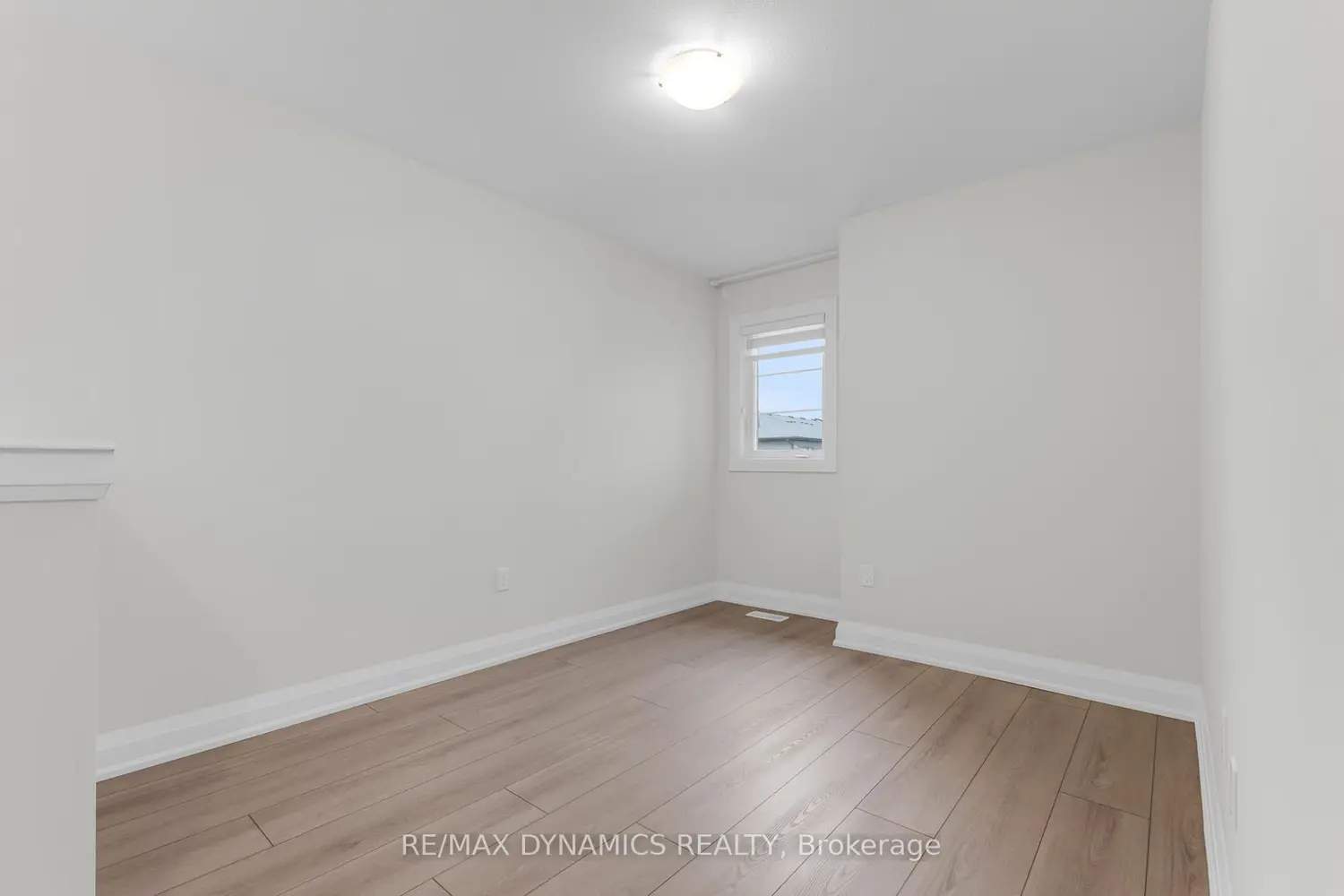 Additional image 10 of 4552 Portage Road 110