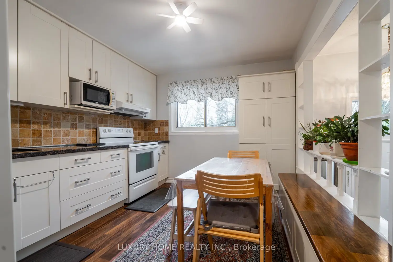 Additional image 4 of 100 Henderson Avenue 2