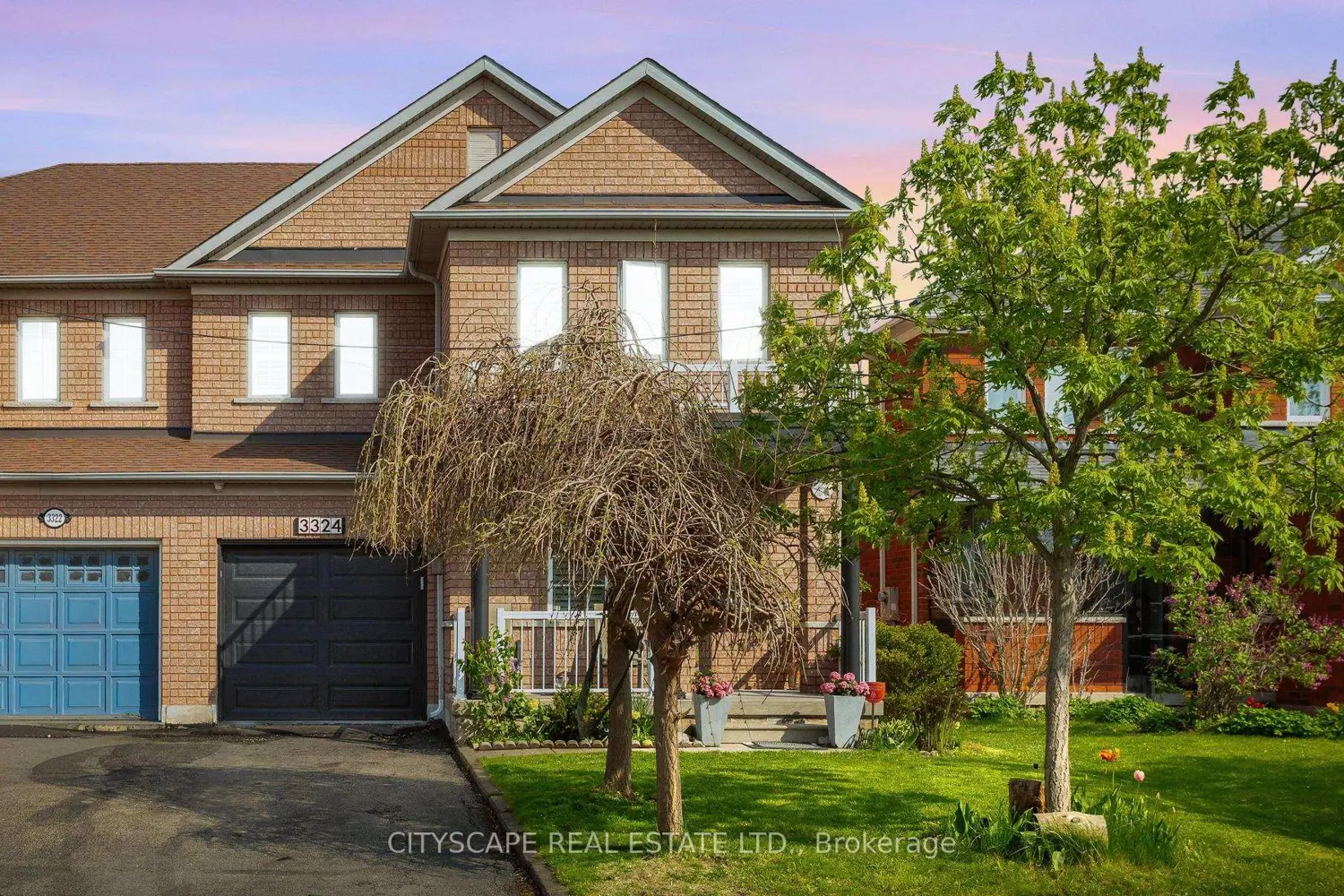 3324 Equestrian Crescent