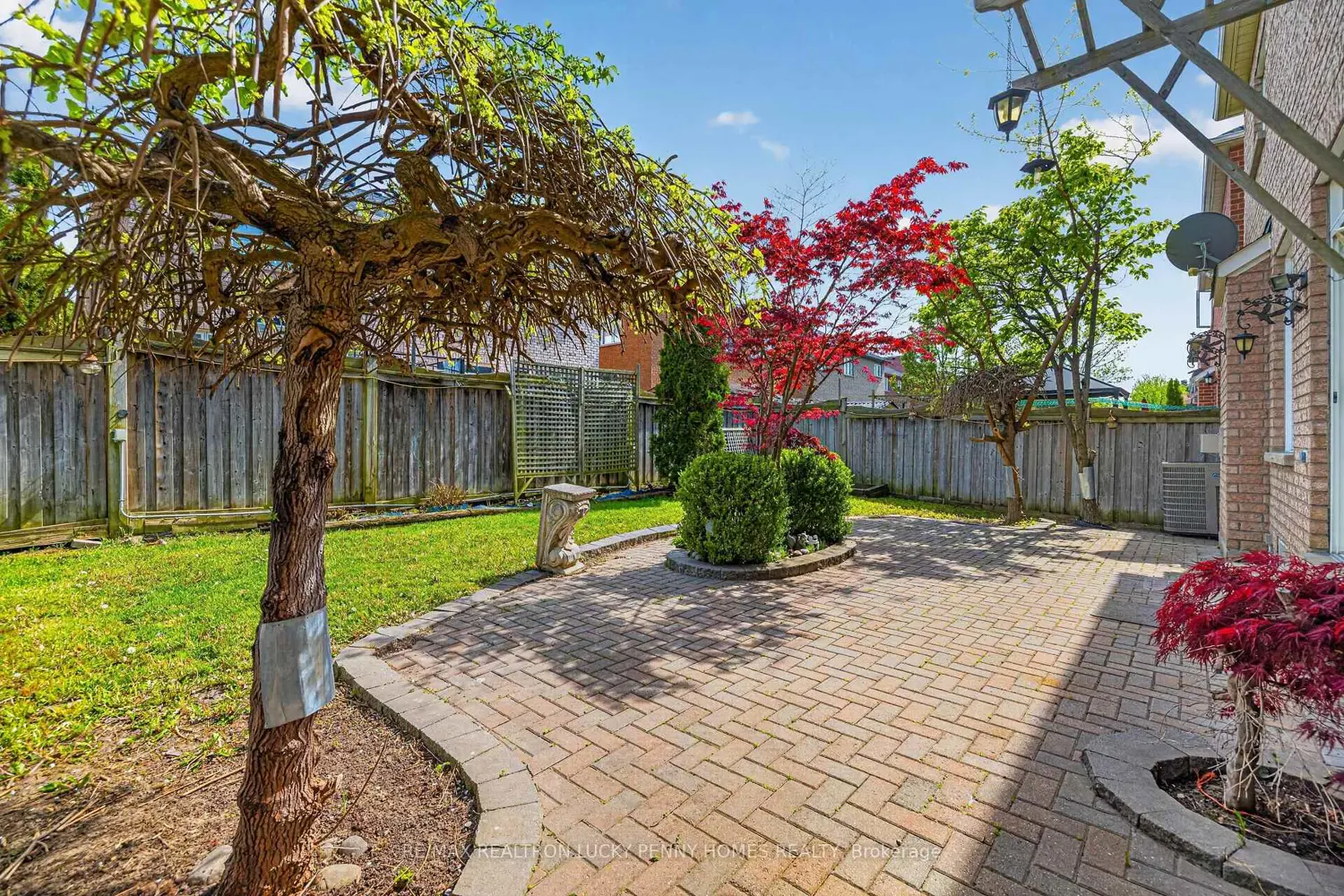 Additional image 16 of 17 Coral Cove Court
