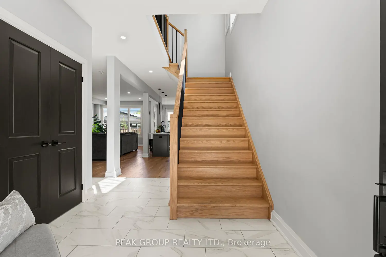 119 Susan Drive photo 2