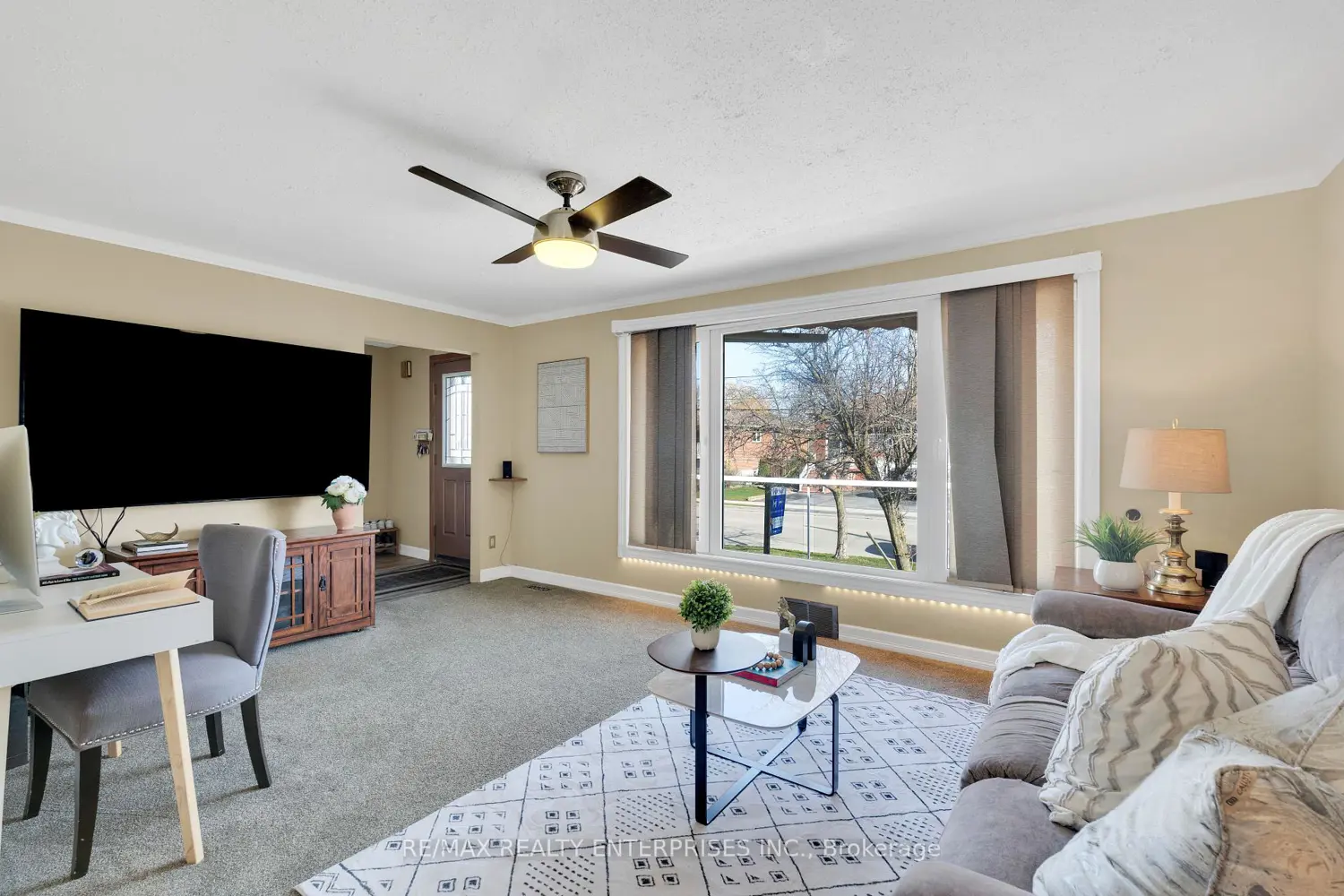 951 Atwater Avenue photo 4