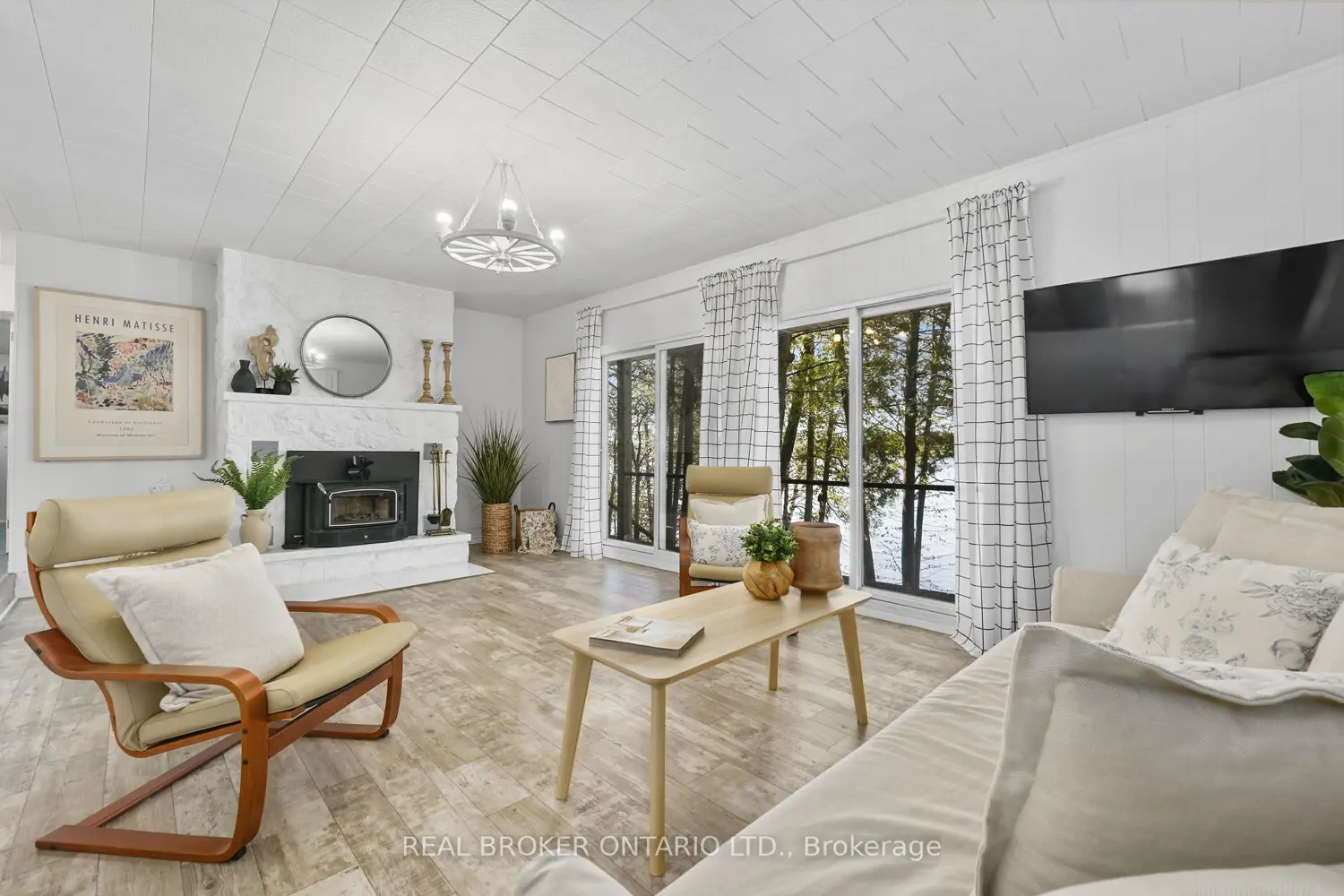 134 Fleming Bay Road photo 4