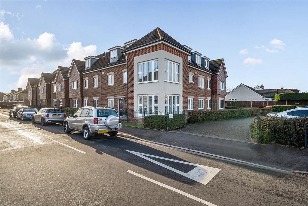 1 bed flat for saleNelson Avenue, Portchester PO16