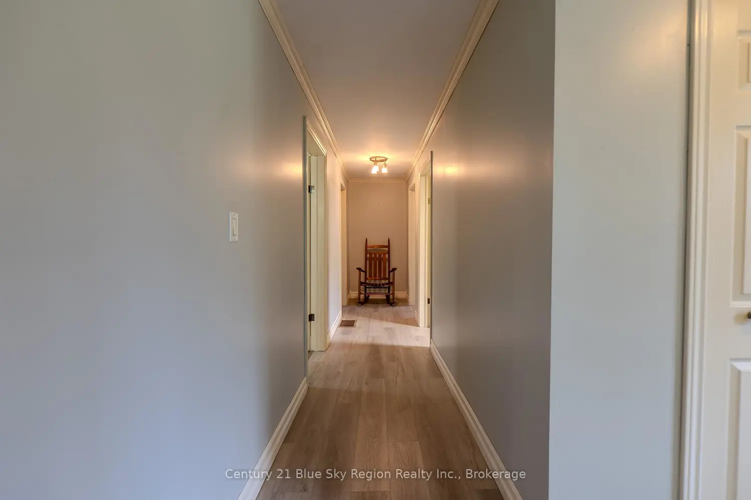 9 Dupras Street photo 5
