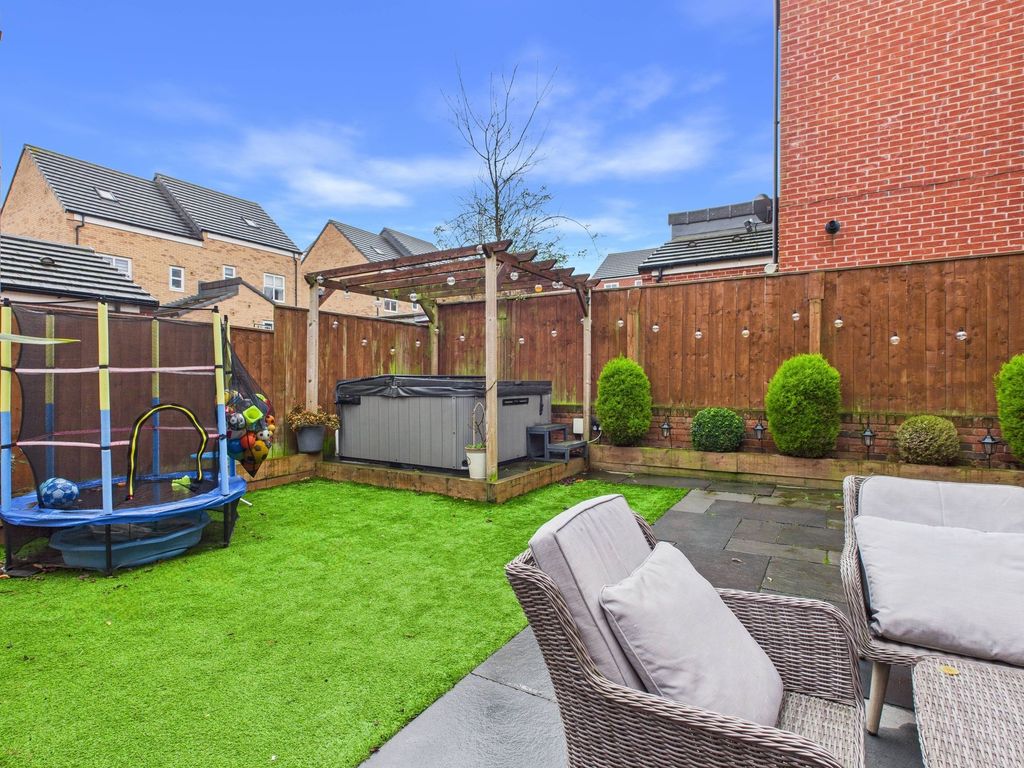 Additional image 3 of 3 bed detached house for saleFleetwood Way, Gateshead NE8