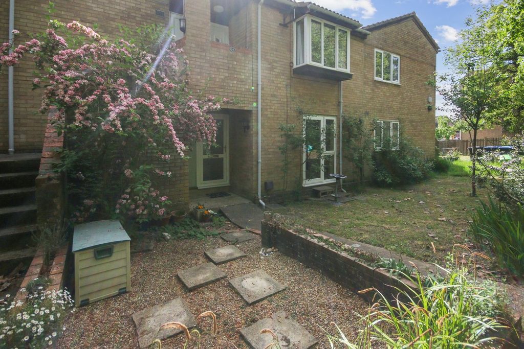 1 bed maisonette for saleCromwell Place, East Grinstead RH19