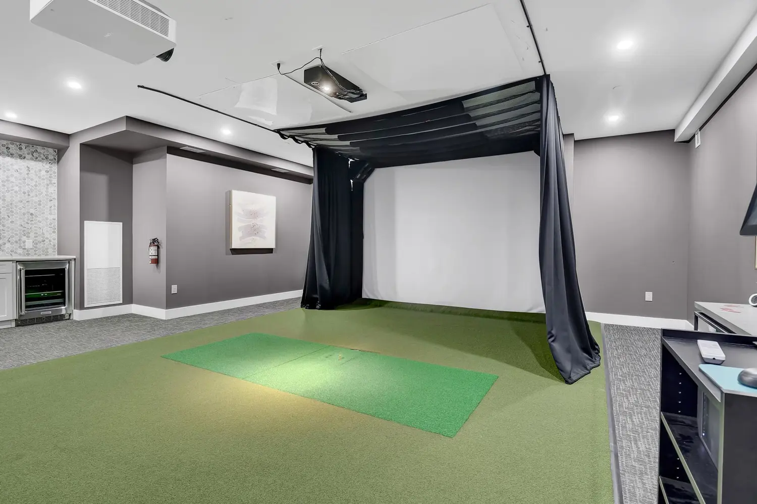 1200 Commissioners Road 401 photo 5